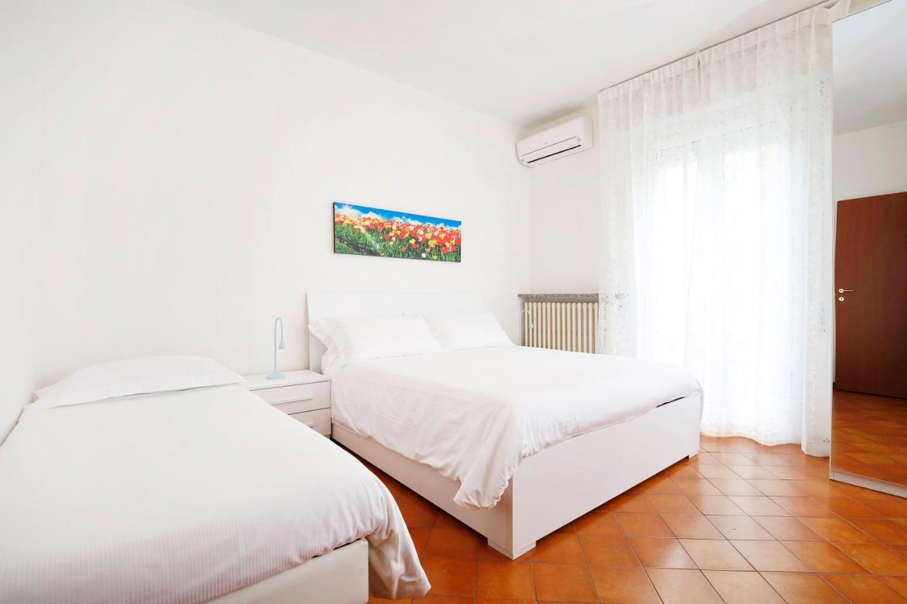 Appartamenti Diffusi Di Villa Fiorita Con Accesso Alle Piscine Della Struttura Principale Cattolica Exteriör bild