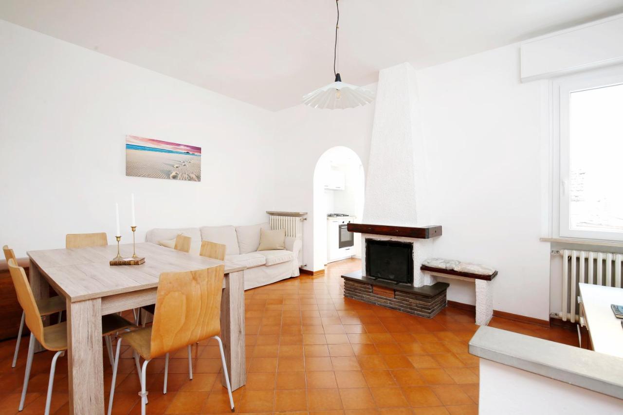 Appartamenti Diffusi Di Villa Fiorita Con Accesso Alle Piscine Della Struttura Principale Cattolica Exteriör bild