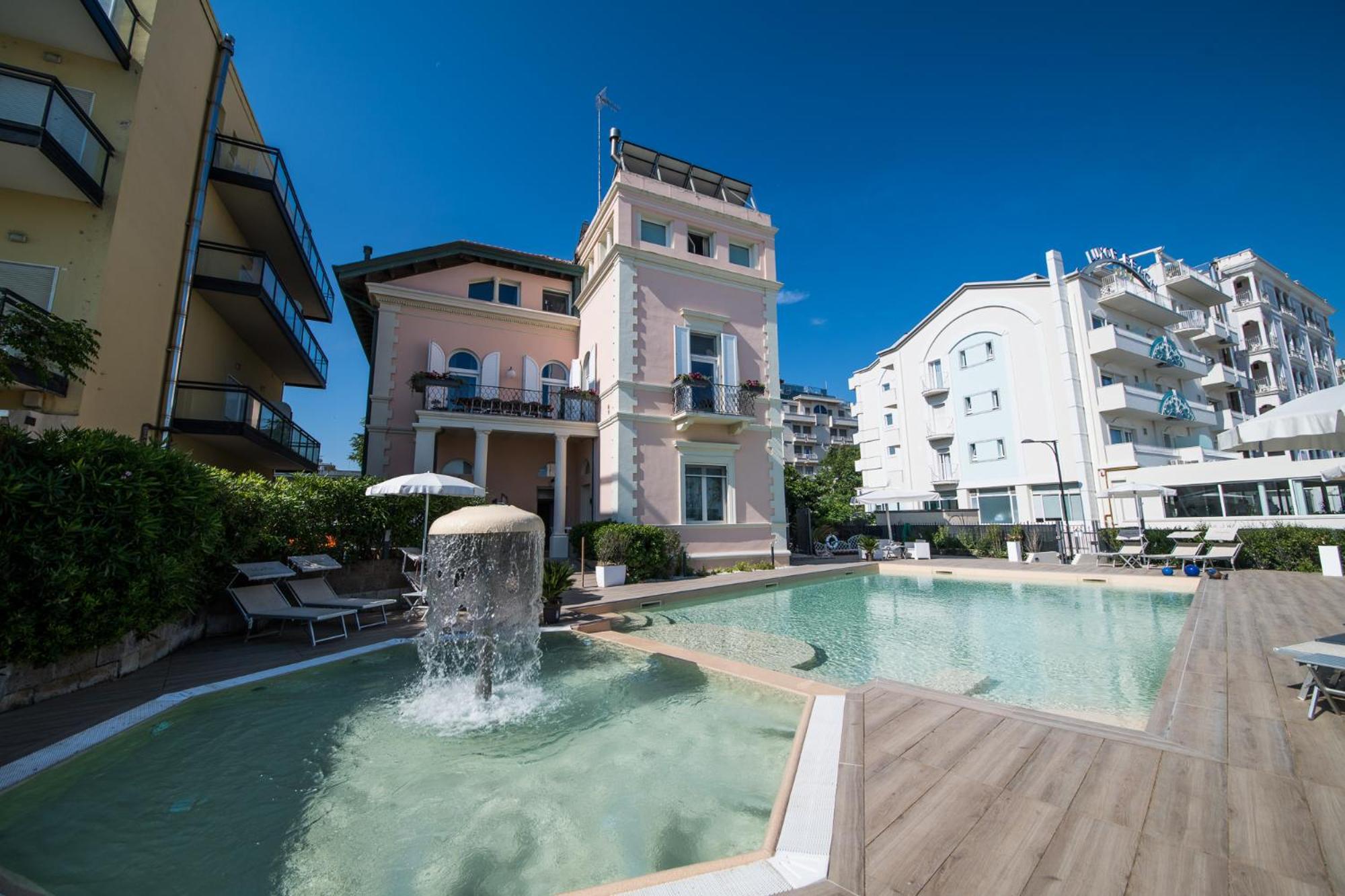 Appartamenti Diffusi Di Villa Fiorita Con Accesso Alle Piscine Della Struttura Principale Cattolica Exteriör bild
